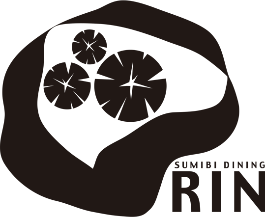 炭火ダイニング輪 ロゴ